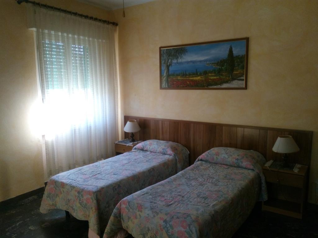 Hotel Lea غروسيتو الغرفة الصورة